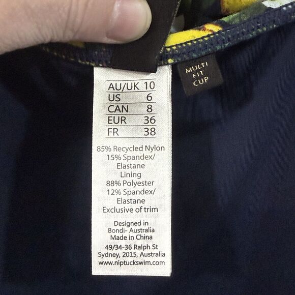 NipTuck Navy Lemon Citrus Built-in Padded Bra One-Piece Swimsuit Size 6 Slimming - Picture 4 of 13